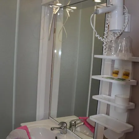 Hoteliere Helios 2* Jonzac